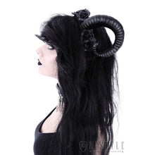 Cargar imagen en el visor de la galería, Sinister & Roses Gothic Headpiece