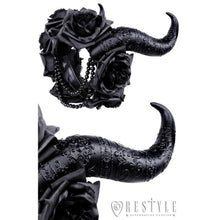 Cargar imagen en el visor de la galería, Evil Queen Gothic Headpiece