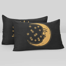 Cargar imagen en el visor de la galería, Folk Horror Pillowcases