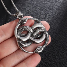Cargar imagen en el visor de la galería, Celtic Knot Amulet Necklace