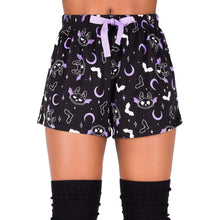 Cargar imagen en el visor de la galería, Batty Sleep Shorts
