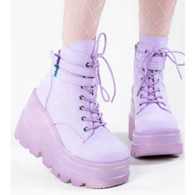 Cargar imagen en el visor de la galería, Shaker-52 Lavander Vegan Suede