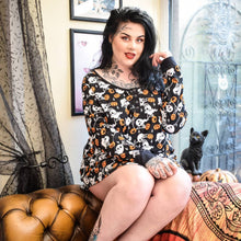 Cargar imagen en el visor de la galería, Haunted Pumpkin Sleep Dress