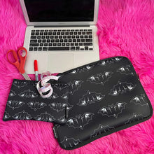 Cargar imagen en el visor de la galería, Sourpuss Nokturnal Bats Zip Pouch