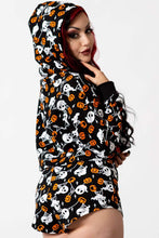 Cargar imagen en el visor de la galería, Haunted Pumpkin Cropped Hoodie