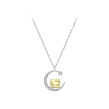 Cargar imagen en el visor de la galería, Hello Kitty Moon Gold Necklace
