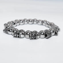 Cargar imagen en el visor de la galería, Steel Skull Bracelet
