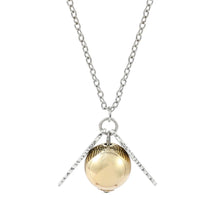 Cargar imagen en el visor de la galería, Golden Snitch Necklace
