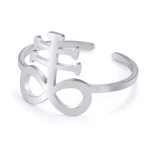 Cargar imagen en el visor de la galería, Satanic Cross Ring
