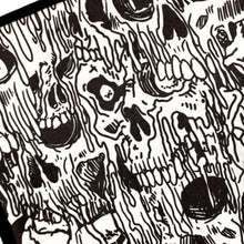 Cargar imagen en el visor de la galería, Sourpuss Melting Skulls Bathmat
