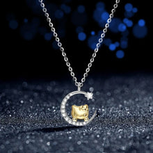 Cargar imagen en el visor de la galería, Hello Kitty Moon Gold Necklace
