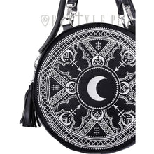 Cargar imagen en el visor de la galería, Henna White Round Bag
