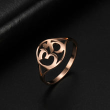 Cargar imagen en el visor de la galería, Indian Talisman Om Ring
