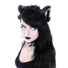 Cargar imagen en el visor de la galería, Sinister &amp; Roses Gothic Headpiece
