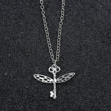 Cargar imagen en el visor de la galería, Golden Snitch Wings Necklace
