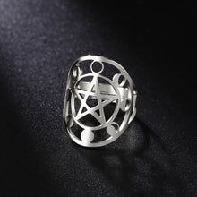 Cargar imagen en el visor de la galería, Viking Pentagram Ring
