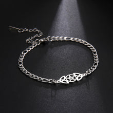 Cargar imagen en el visor de la galería, Triquetra &amp; Pentagram Amulet Bracelet
