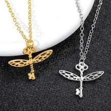 Cargar imagen en el visor de la galería, Golden Snitch Wings Necklace
