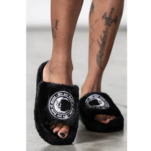 Cargar imagen en el visor de la galería, Starchild Fur Slippers
