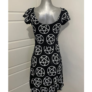 Pentagram Short Sleeve Dress