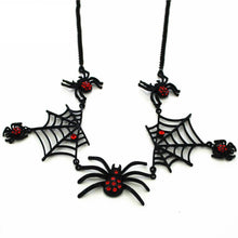 Cargar imagen en el visor de la galería, Spiders Necklace
