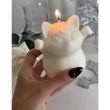 Cargar imagen en el visor de la galería, Ghost Kitty Candle
