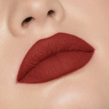 Cargar imagen en el visor de la galería, Boujee Matte Liquid Lipstick
