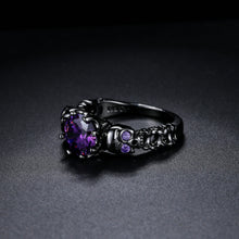 Cargar imagen en el visor de la galería, Purple Circon Skull Ring
