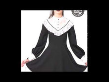 Cargar y reproducir el video en el visor de la galería, DW355 Ladies black lolita dress with white inverted triangle lac
